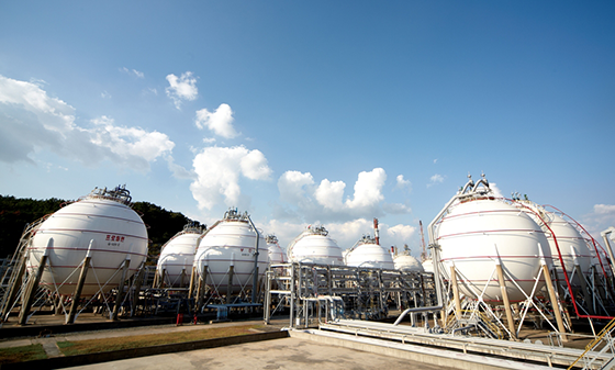 정유 공장 사진